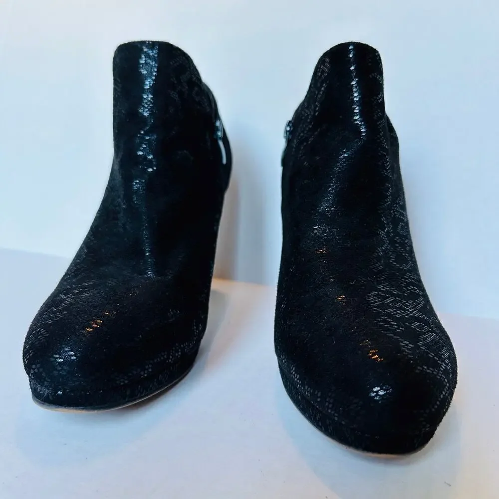 Giada Women's Black Textured Ankle Booties Size 9 Chic High Heel Style